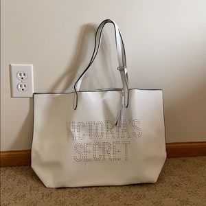 White VS Tote Bag🤍